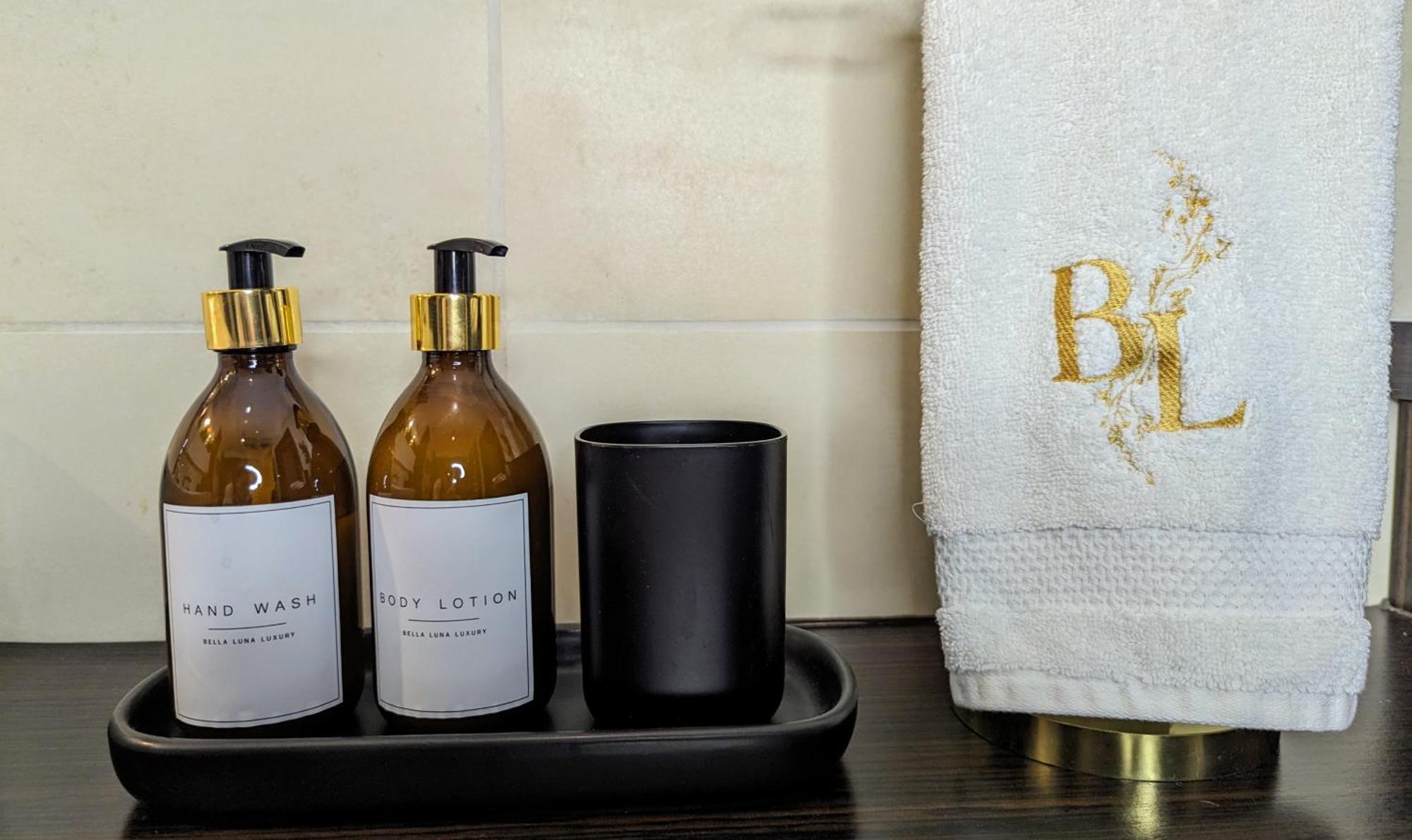 Bella Luna Luxury Suites - Chic Residence In Historic Square Warsaw Luaran gambar